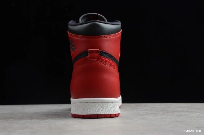 1 High BQ4422-600 Red 85 Varsity Jordan Air 0605